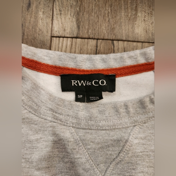 RW&CO Men's sweater - Picture 2 of 3